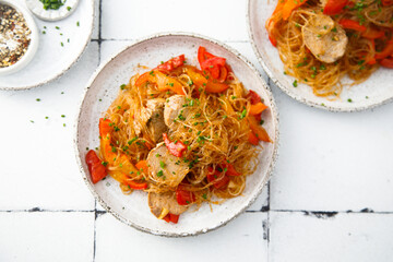 Noodles with pork and vegetables