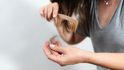Obraz premium woman have hair loss problem