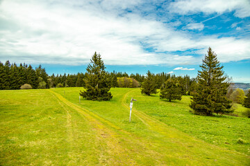 Eine Frühlingshafte Wanderung durch das wunderschöne Sinntal zum Schwarzen Berge bei Riedenberg -...
