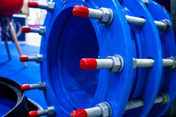Connecting clamps with bolts for large diameter pipes