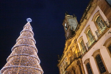 iluminação de natal em cidade histórica © Isabel Vianna