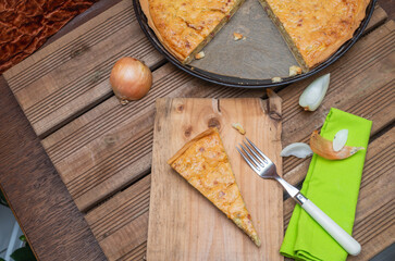 Zwiebelkuchen Speck Zwiebel Füllung Herstellung Schritt für Schritt