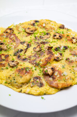 Semmelknödel mit Ei gebraten 
