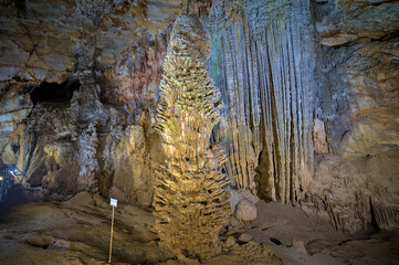Paradise Cave (Thien Duong Cave) - The Longest Dry Cave in Asia, Phong Nha Ke Bang National Park,...
