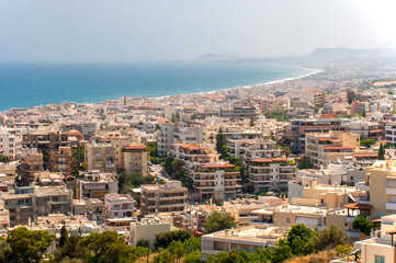Blick über die Stadt Rethimnon auf das Meer von der Insel Kreta