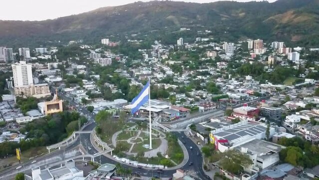 Independencia bandera El Salvador