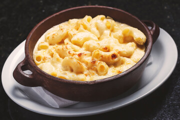 Delicious macaroni with four cheeses.
