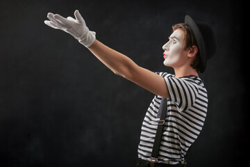 mime on stage