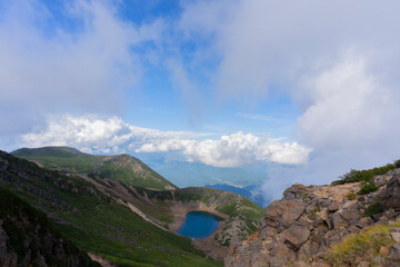 御嶽山　コバルトブルーの三の池
