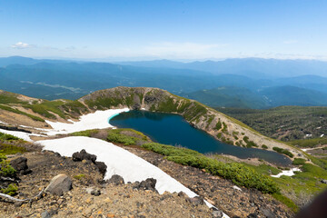 御嶽山　コバルトブルーの三の池