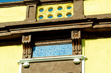 azulejo, balcon, casa vieja, ventanas, casona, fachada