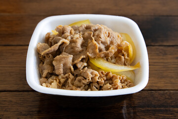 日本の牛丼