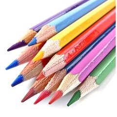 Naklejka premium color pencils isolated against white background,