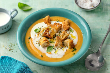 Pumpkin mashed soup with croutons