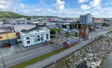Obraz premium The town buildings of Greymouth, West Coast, New Zealand.