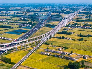 Huai 'an, Jiangsu, China: A golden wheat harvest is in sight

On May 25, 2024, the countryside of...