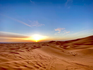Sonnenaufgang in der Sahara