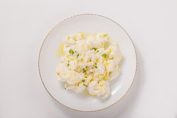 ちぎりモッツァレラチーズのオリーブオイルかけ