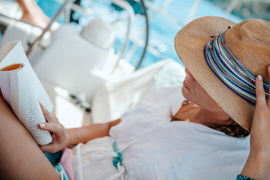 Relaxation on a Yacht with a Book