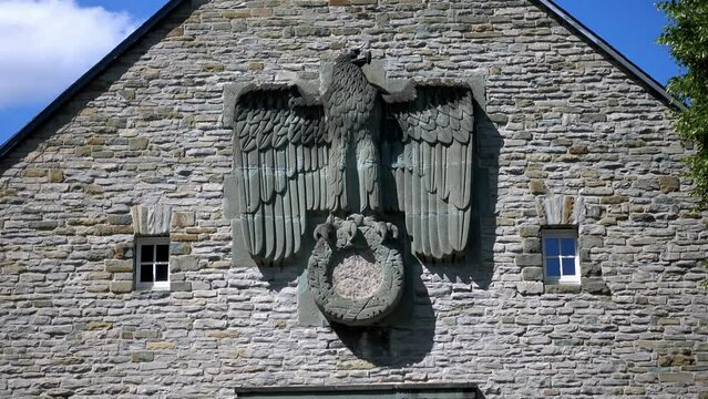 Deutscher adler aus Stein an Fassade
