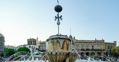Fototapeta premium guadalajara, fuente, escudo
