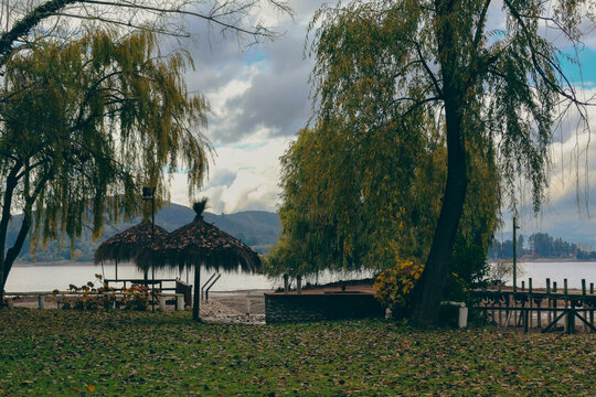 Caba&ntilde;a del lago 