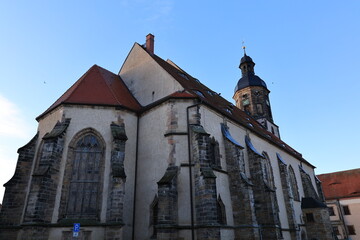 Die historische Kirche im Herzen der Altstadt von Dippoldiswalde in Sachsen.