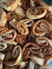 Palmeritas caseras, galletitas dulces con manteca y azúcar