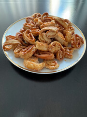 Palmeritas caseras, galletitas dulces con manteca y azúcar