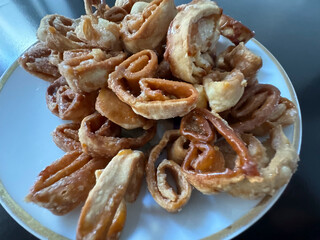 Palmeritas caseras, galletitas dulces con manteca y azúcar