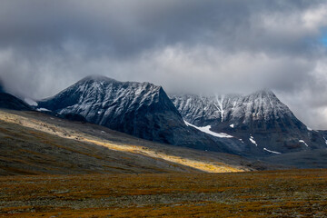 Mountains around a hiking trail in Swedish Lapland.