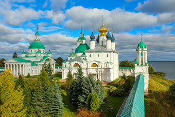 Fototapeta premium Spaso-Yakovlevsky Monastery or of St. Jacob Saviour and Lake Nero, Russia