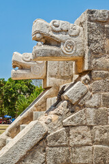 lizard on mayan sculpture in chichen itza 