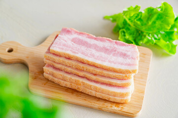 厚切りベーコン