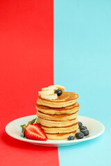 Pancakes with banana and honey