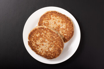 惣菜　ハンバーグ（鶏肉）加工品　あたため前