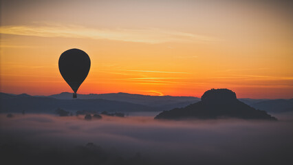 Über dem Nebel im Elbsandsteingebirge