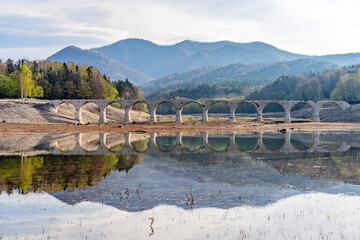 北海道　タウシュベツ川橋梁