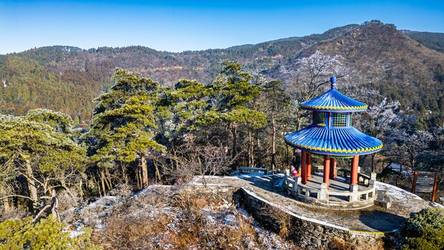 Aerial of Hanpo Pass, Mount Lu (Lushan), UNESCO World Heritage Site, Jiujiang, Jiangxi, China