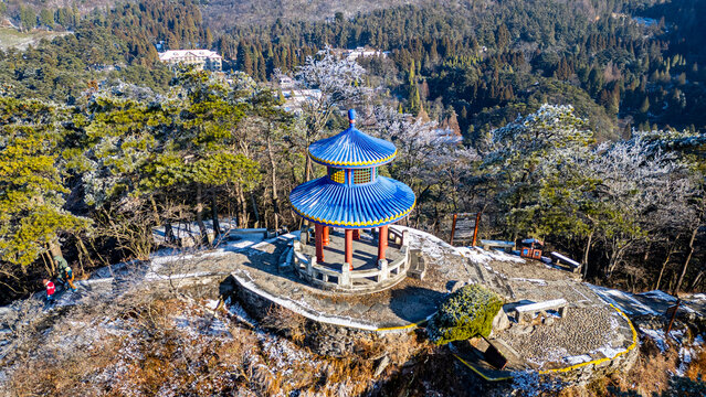 Aerial of Hanpo Pass, Mount Lu (Lushan), UNESCO World Heritage Site, Jiujiang, Jiangxi, China