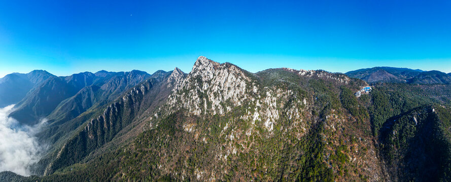 Aerial of Hanpo Pass, Mount Lu (Lushan), UNESCO World Heritage Site, Jiujiang, Jiangxi, China
