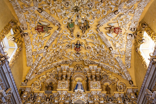 Polychrome Figures and Golden Reliefs, Baroque Interior, Church of San Francisco Acatepec, founded mid-16th century, San Francisco Acatepec, Puebla