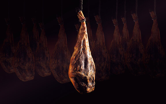Jam&oacute;n seco espa&ntilde;ol, jam&oacute;n serrano, bellota, jam&oacute;n crudo italiano o jam&oacute;n de Parma. Corte de jam&oacute;n ib&eacute;rico. Jam&oacute;n espa&ntilde;ol y comida tradicional.