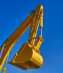 Scoop and hydraulic arm of an excavator