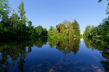 The lake of Saint Mandé in the Vincennes wood
