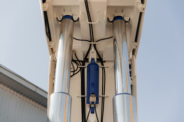 Pneumatic hydraulic piston for machinery technology, equipment for mining coal underground in mine