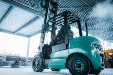Diesel forklift, work with cargo in warehouses and cargo terminals.