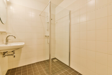 Modern bathroom design in Ottho Heldringstraat, Amsterdam