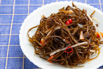 きざみ昆布の中華漬け