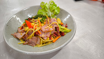Stir-Fried Capellini pasta With Dried Chili And Crispy Bacon
